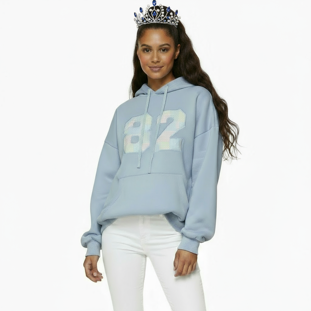 82 Oversized Hoodie